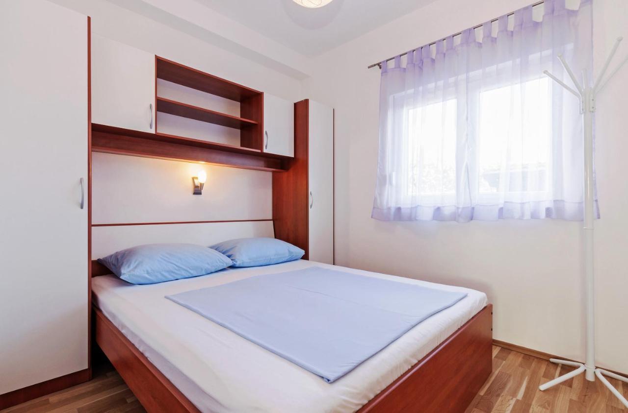 Apartment Marelja - Private Parking And Balcony 자다르 외부 사진