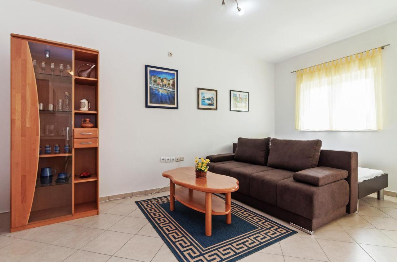 Apartment Marelja - Private Parking And Balcony 자다르 외부 사진