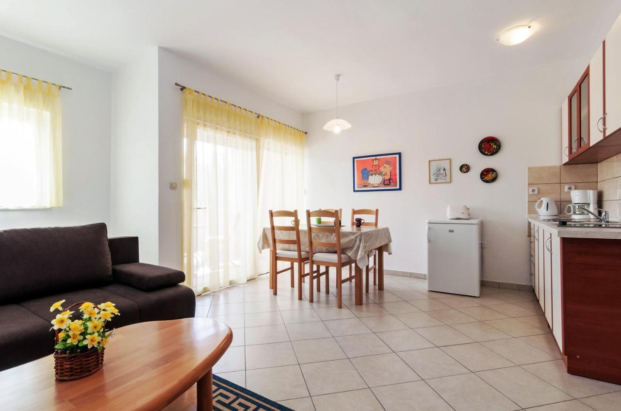 Apartment Marelja - Private Parking And Balcony 자다르 외부 사진